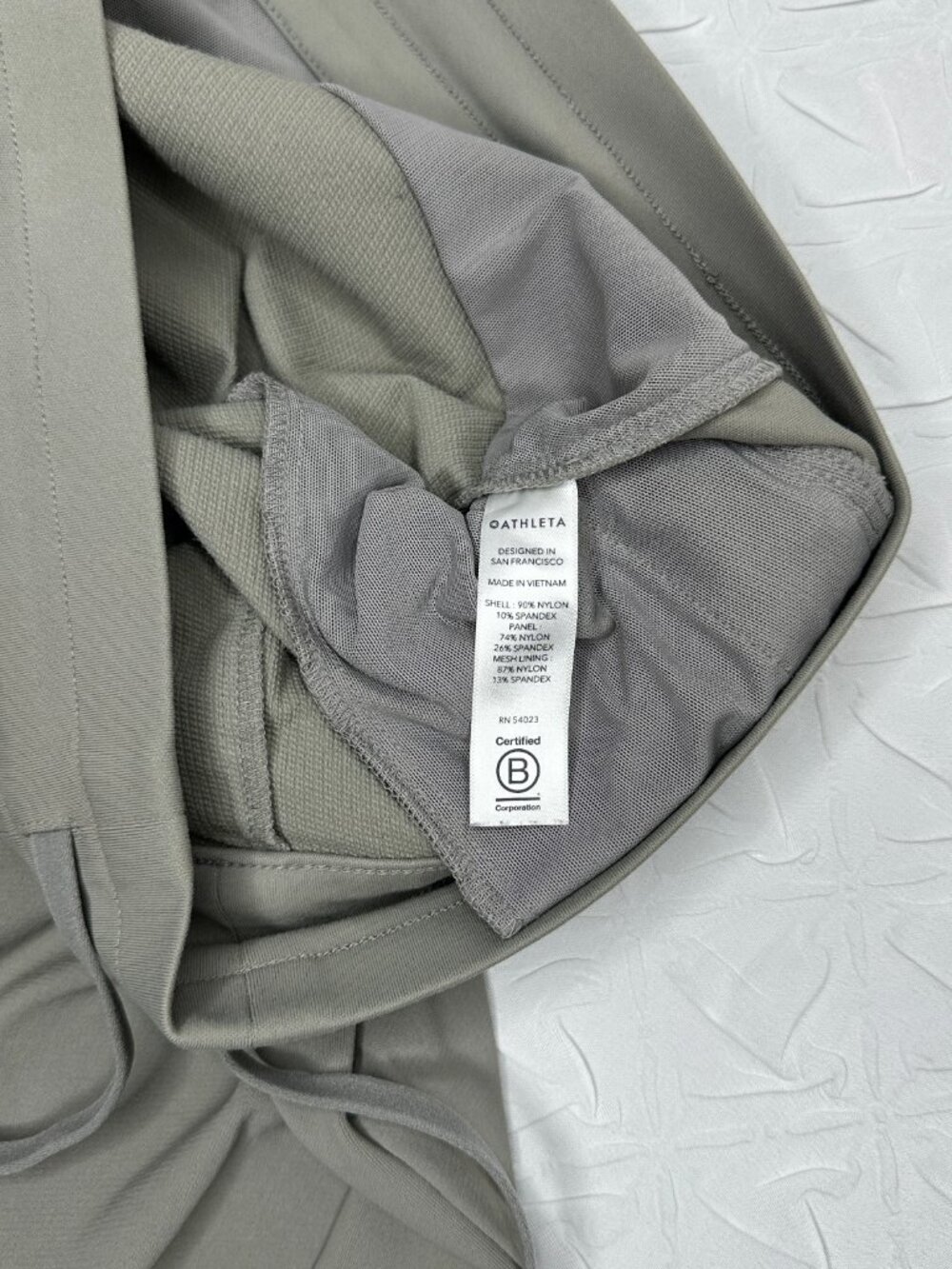 Athleta Headlands Hybrid Trek Joggers Size 12 Tall Athleisure Outdoor Gym Hiking - Picture 8 of 8